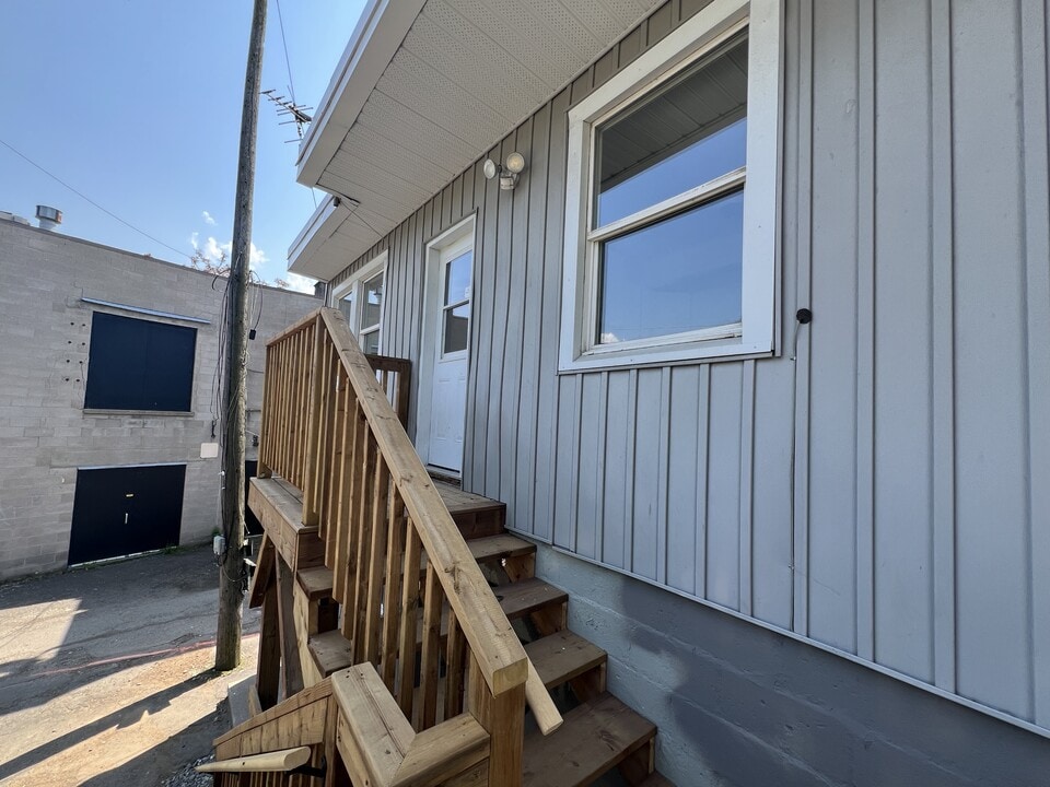 78 Geneva St in St Catharines, ON - Building Photo