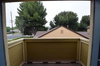 5754 Colfax Ave in Los Angeles, CA - Building Photo - Building Photo