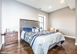 1010 S 1st Ave in Maywood, IL - Foto de edificio - Building Photo