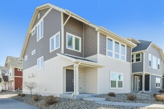 4748 N Tower Ct in Denver, CO - Building Photo - Building Photo