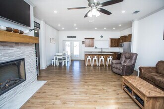 816 North 4th Street in Wolfforth, TX - Building Photo - Building Photo