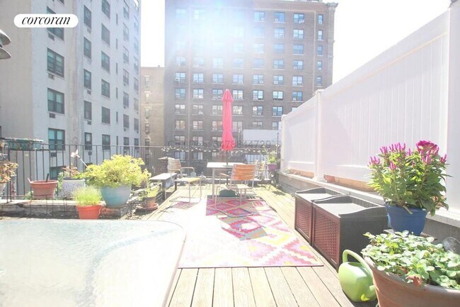 866 W End Ave in New York, NY - Building Photo - Building Photo