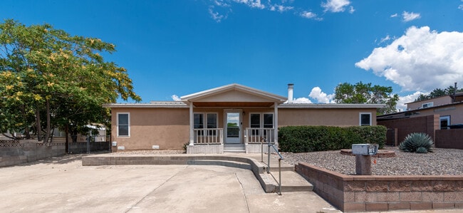 property at 6517 San Francisco Rd NE