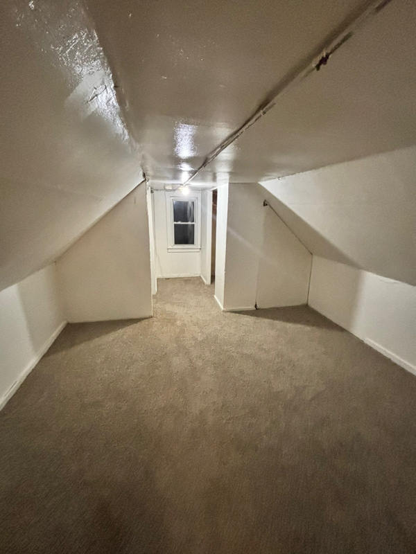 11813 Soika Ave