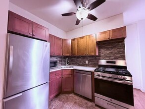 84-10 101st St in Queens, NY - Foto de edificio - Building Photo