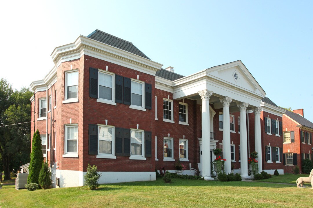 Depauw Place in New Albany, IN - Building Photo