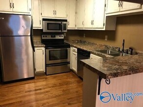 4001 Belle Grove Dr SW in Huntsville, AL - Building Photo - Building Photo