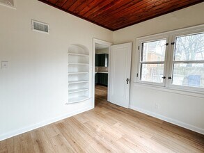 2331 N 54th St, Unit 2331 in Milwaukee, WI - Building Photo - Building Photo