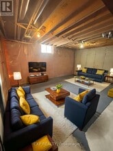 27 Eugene Dr in Guelph, ON - Building Photo - Building Photo