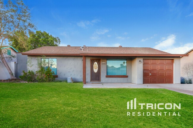 property at 2108 W Hermosa Dr