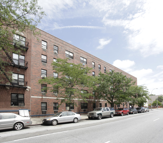 Elliot Graham Houses in Brooklyn, NY - Foto de edificio - Building Photo