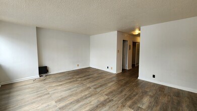 280 Marin Blvd, Unit 4R in Jersey City, NJ - Building Photo - Building Photo