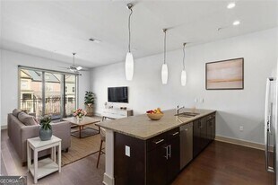200 North Highland Avenue Northeast in Atlanta, GA - Building Photo