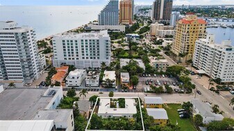 3015 Seville St, Unit 7 in Fort Lauderdale, FL - Building Photo
