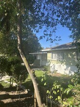 137 Las Flores Ave in Modesto, CA - Building Photo - Building Photo