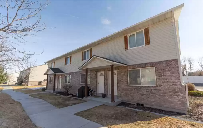 property at 594 Sunflower Rd