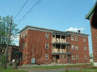 305 Bacon St in Utica, NY - Building Photo - Building Photo