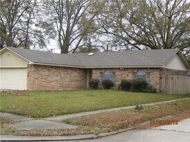 101 Marin Cir in Slidell, LA - Building Photo