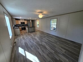 28517 S Maple in Romulus, MI - Building Photo - Building Photo