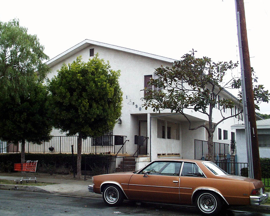 14528 AVIS Ave in Los Angeles, CA - Building Photo