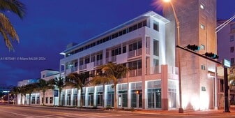 200 23rd St, Unit 402 in Miami Beach, FL - Building Photo