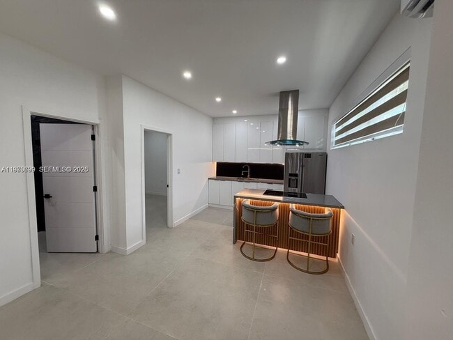 401 NW 131st St in North Miami, FL - Building Photo - Building Photo