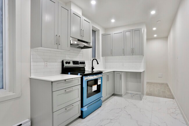 2477-2487 Rachel St E