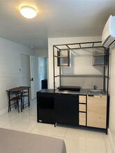 1412 NE 118th St in Miami, FL - Foto de edificio - Building Photo