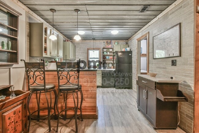 43 Davis Gap Rd in Clayton, GA - Building Photo - Building Photo