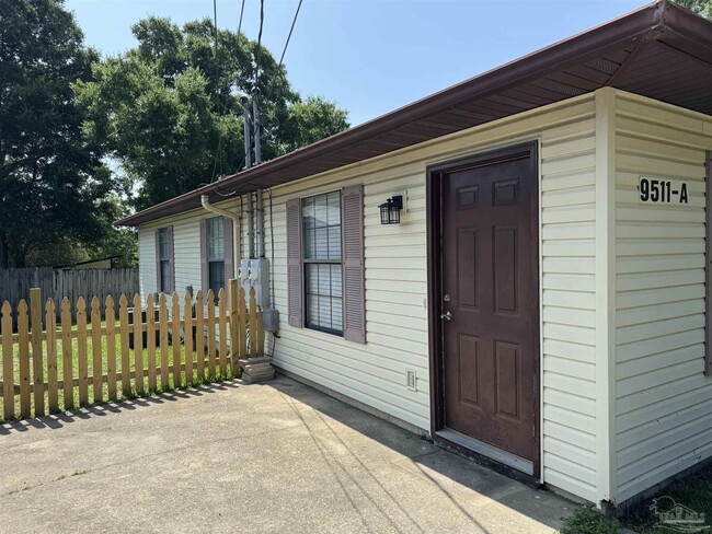 9511 Sandpiper St in Pensacola, FL - Building Photo - Building Photo