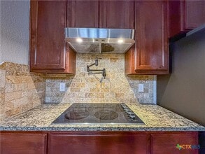 1066 Vista Dr in Salado, TX - Building Photo - Building Photo