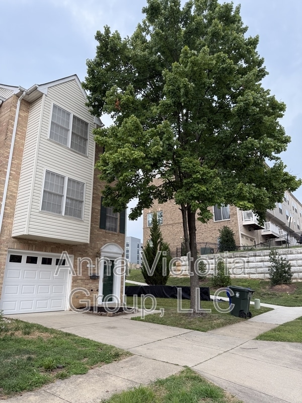 property at 4701 Blackfoot Rd