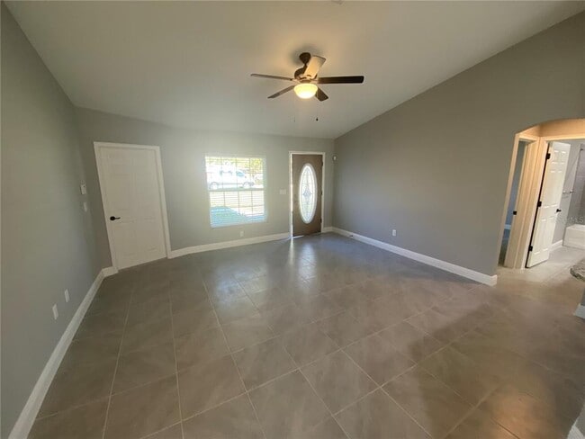 15941 SE 89th Terrace in Summerfield, FL - Building Photo - Building Photo