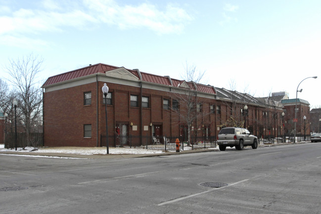 City View Park Apartments in Louisville, KY - Foto de edificio - Building Photo