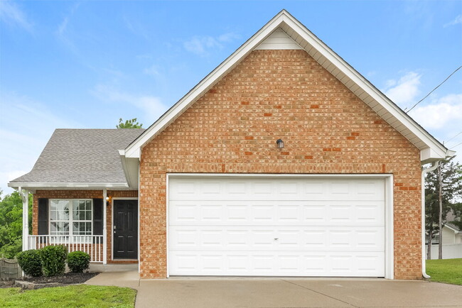 property at 925 Sky Valley Trail