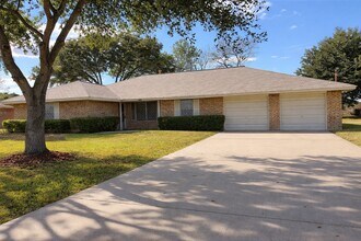 21547 Binford Rd in Waller, TX - Building Photo - Building Photo