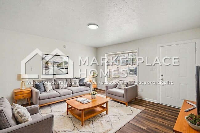 10199 Foxfire Terrace in Jonesboro, GA - Foto de edificio - Building Photo