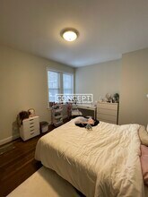 2017 Commonwealth Ave, Unit 4 in Boston, MA - Building Photo - Building Photo