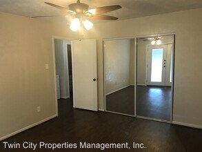 416 University Oaks Blvd in College Station, TX - Building Photo - Building Photo