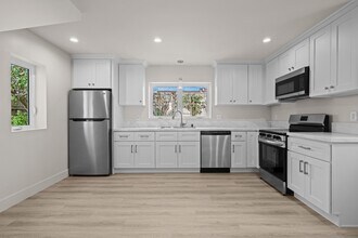 1507 Edris Dr in Los Angeles, CA - Building Photo - Building Photo