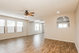 10609 W Via Del Sol in Peoria, AZ - Building Photo - Building Photo