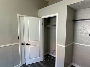 2257 Carnation Ave in Hemet, CA - Building Photo - Building Photo