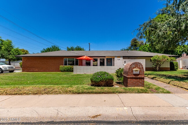 property at 1416 W Orchid Ln