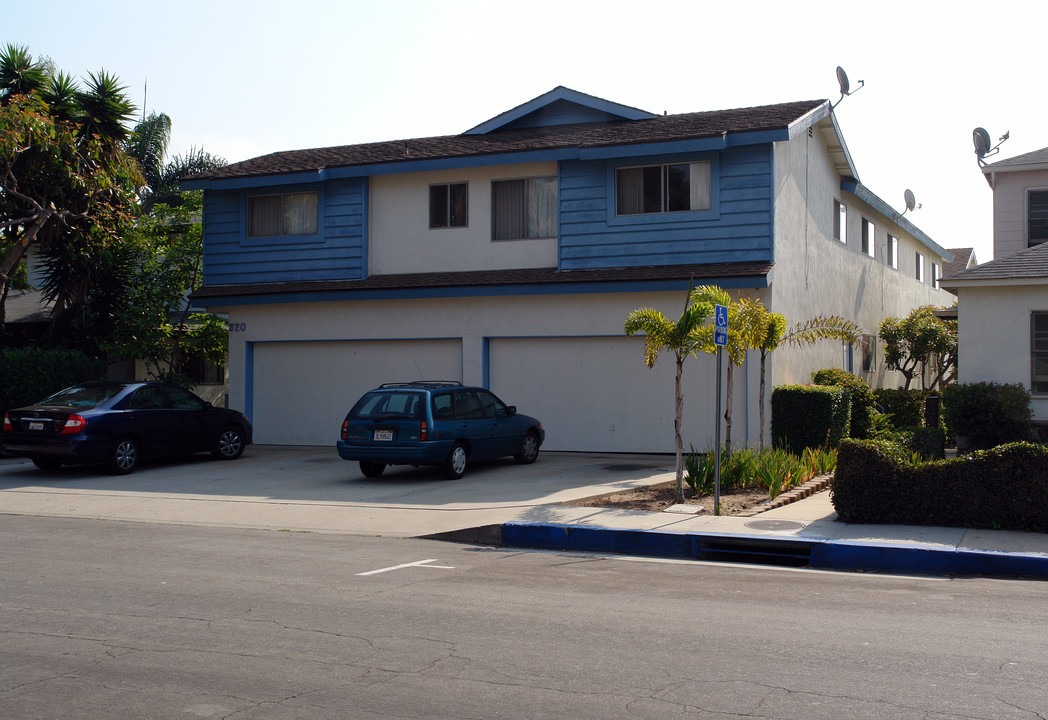 320 Standard St in El Segundo, CA - Building Photo