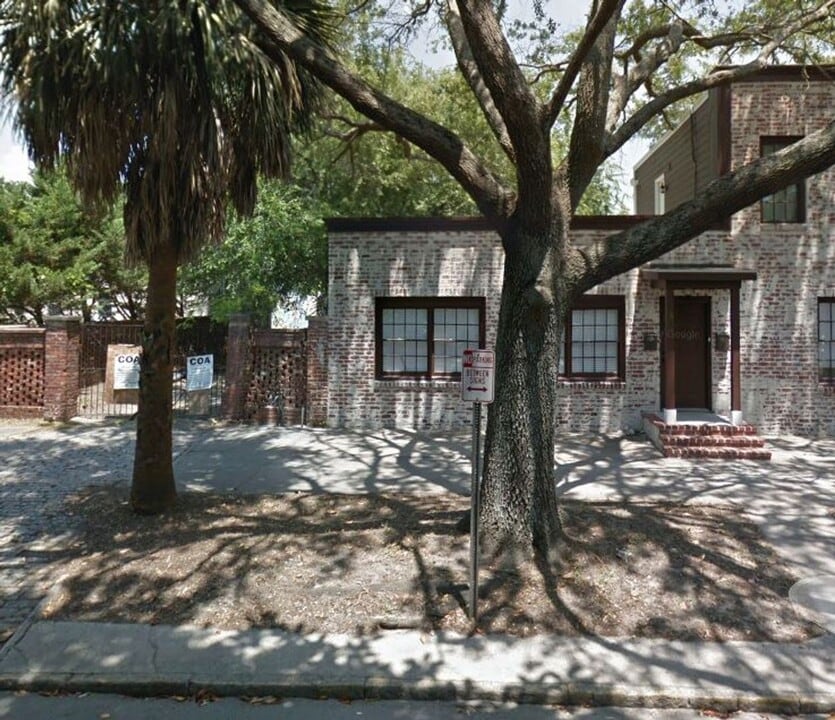 506 Liberty St in Savannah, GA - Building Photo