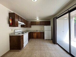 3040 L K Wood Blvd in Arcata, CA - Building Photo - Building Photo