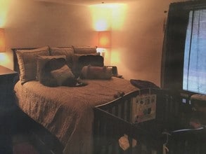 322 Woodland Ct, Unit 322 Woodland Court in Coram, NY - Foto de edificio - Building Photo