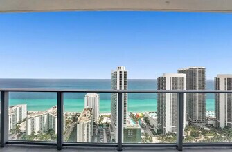 4010 S Ocean Dr in Hollywood, FL - Foto de edificio - Building Photo