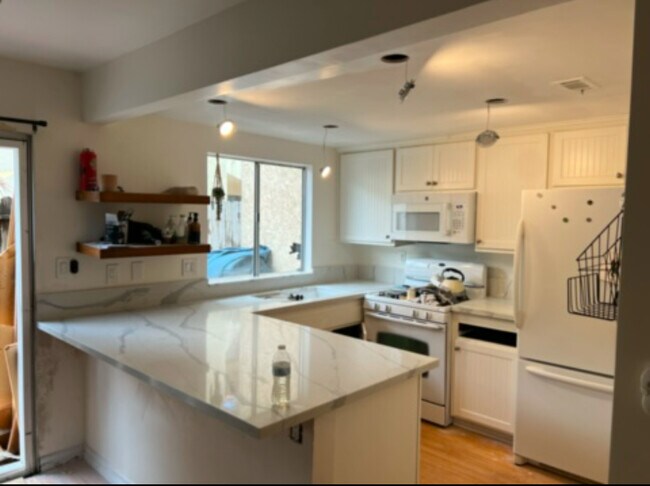 5165 W Wooley Rd, Unit 5165 Wooley #2 in Oxnard, CA - Foto de edificio - Building Photo