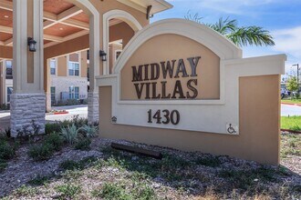 1430 Mile 6 1/2 W in Weslaco, TX - Foto de edificio - Building Photo